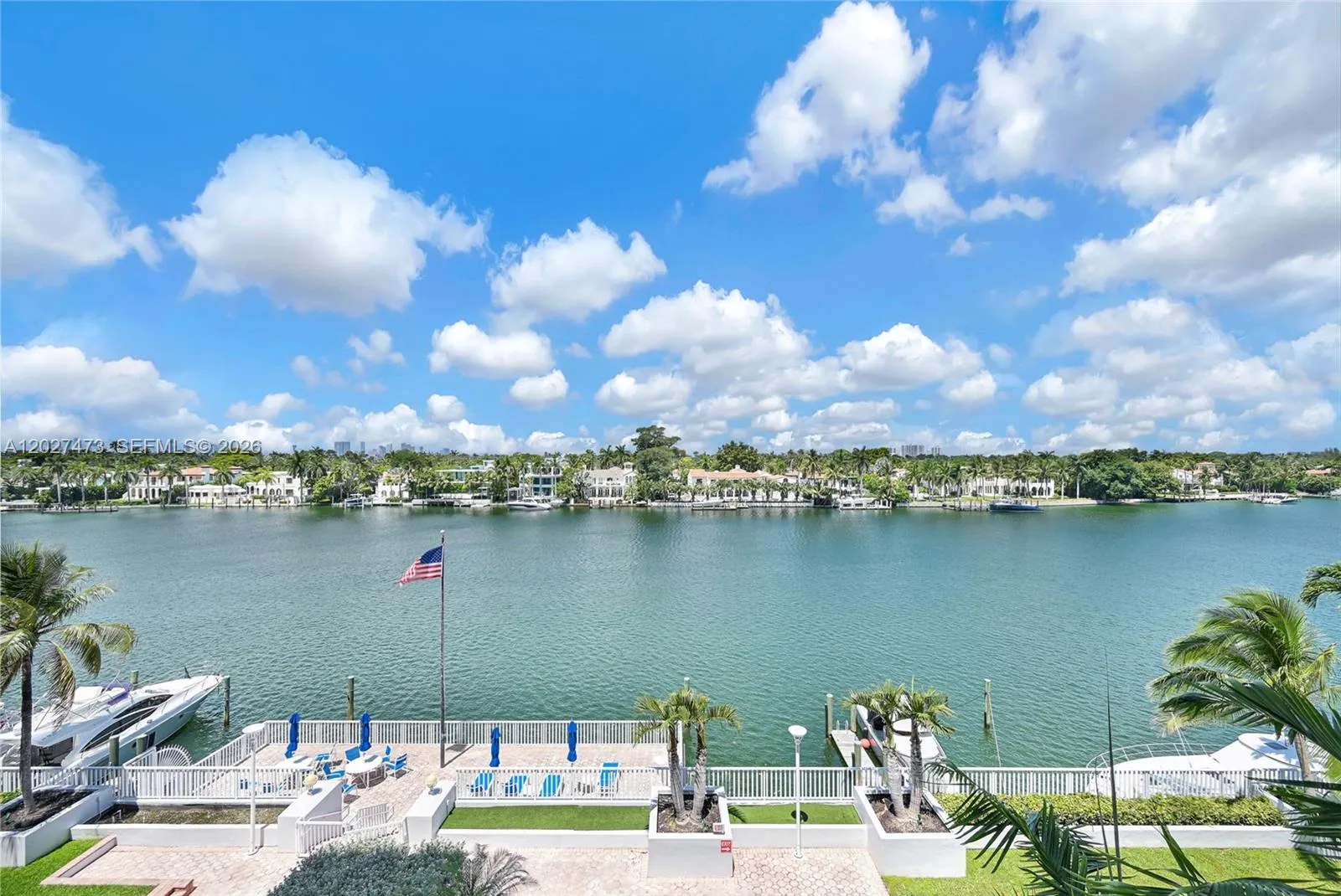 Foto de propiedad en 5700 Collins Avenue 5J, Miami Beach, FL 33140 Miami Beach con MLS# 