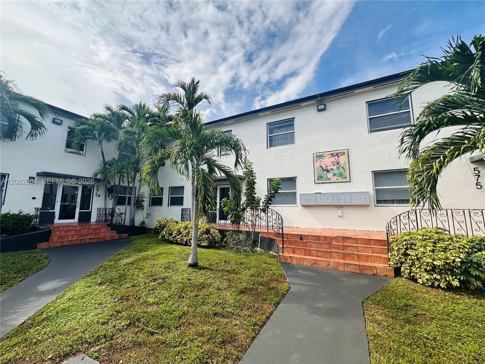 Foto de propiedad en 573 NE 82nd Street 7, Miami, FL 33138 Miami con MLS# 