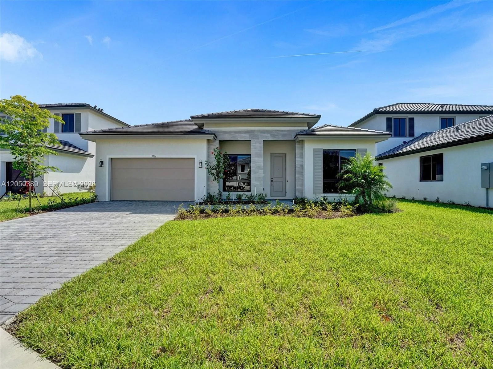 Foto de propiedad en 5736 SW 104th Terrace, Cooper City, FL 33328 Cooper City con MLS# 