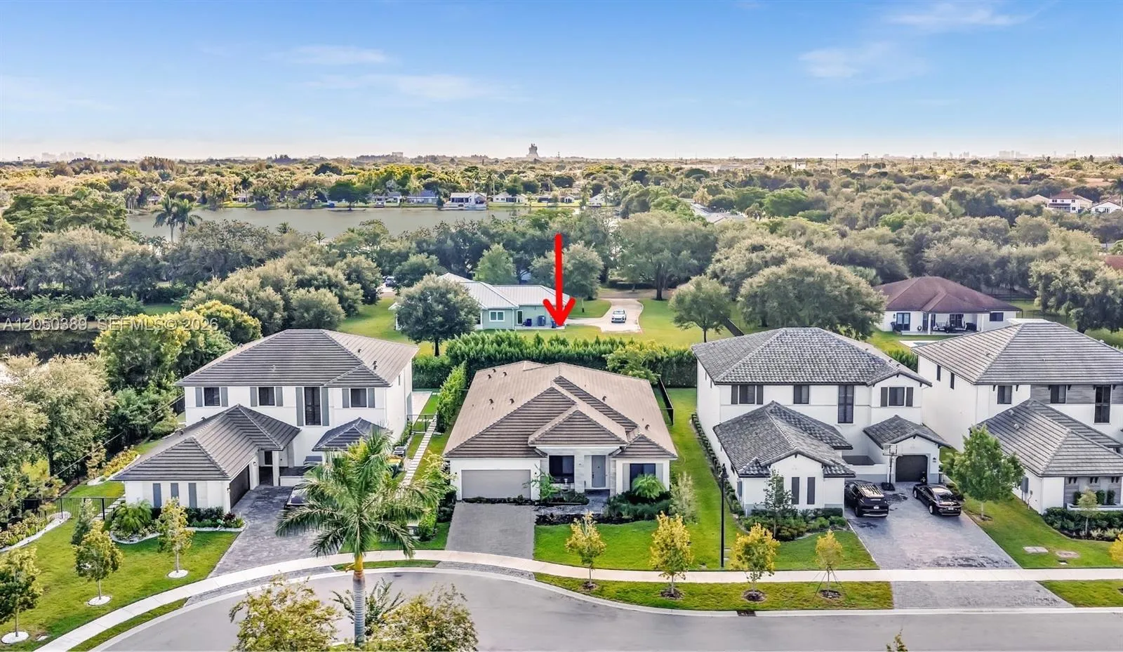 Foto de propiedad en 5736 SW 104th Terrace, Cooper City, FL 33328 Cooper City con MLS# 
