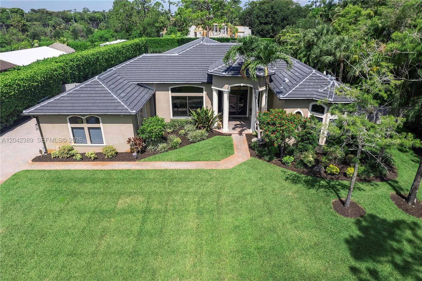 Foto de propiedad en 5755 NW 72nd Way, Parkland, FL 33067 Parkland con MLS# 