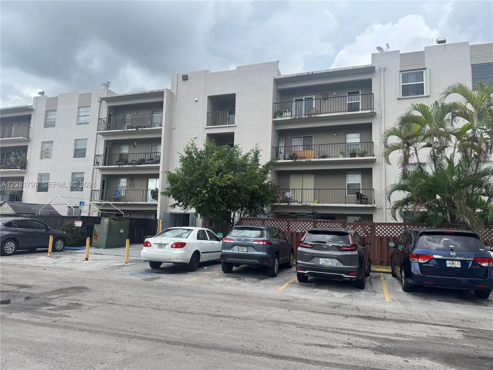 En Renta 5755 W 20th Avenue 201, Hialeah, FL 33012, Hialeah, FL 33012