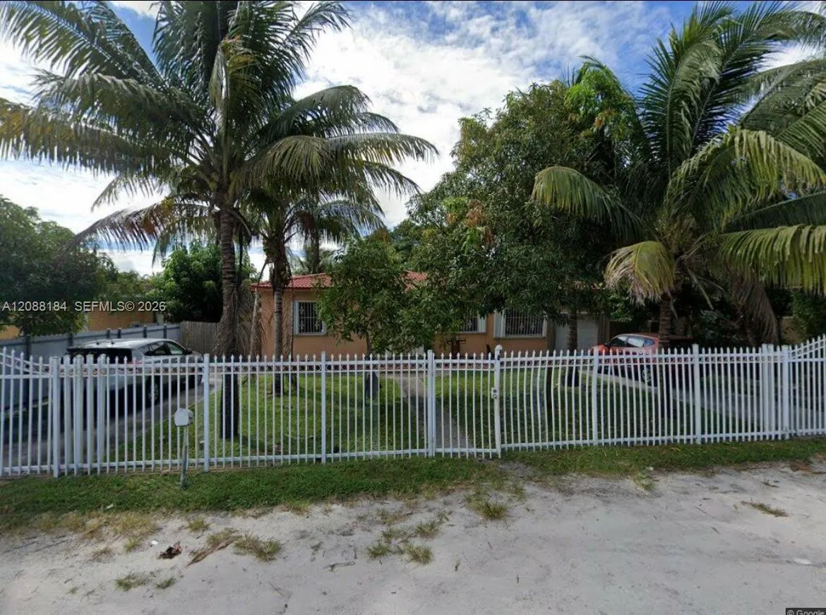 En Renta 576 NW 147th Street a, Miami, FL 33168, Miami, FL 33168