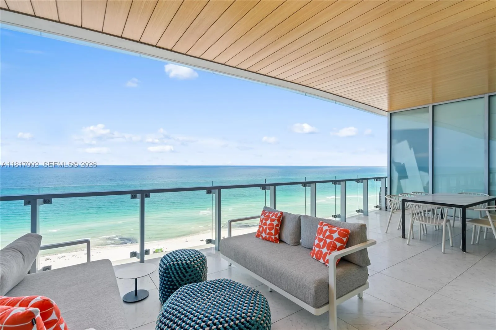 Foto de propiedad en 5775 Collins Avenue 1602, Miami Beach, FL 33140 Miami Beach con MLS# 