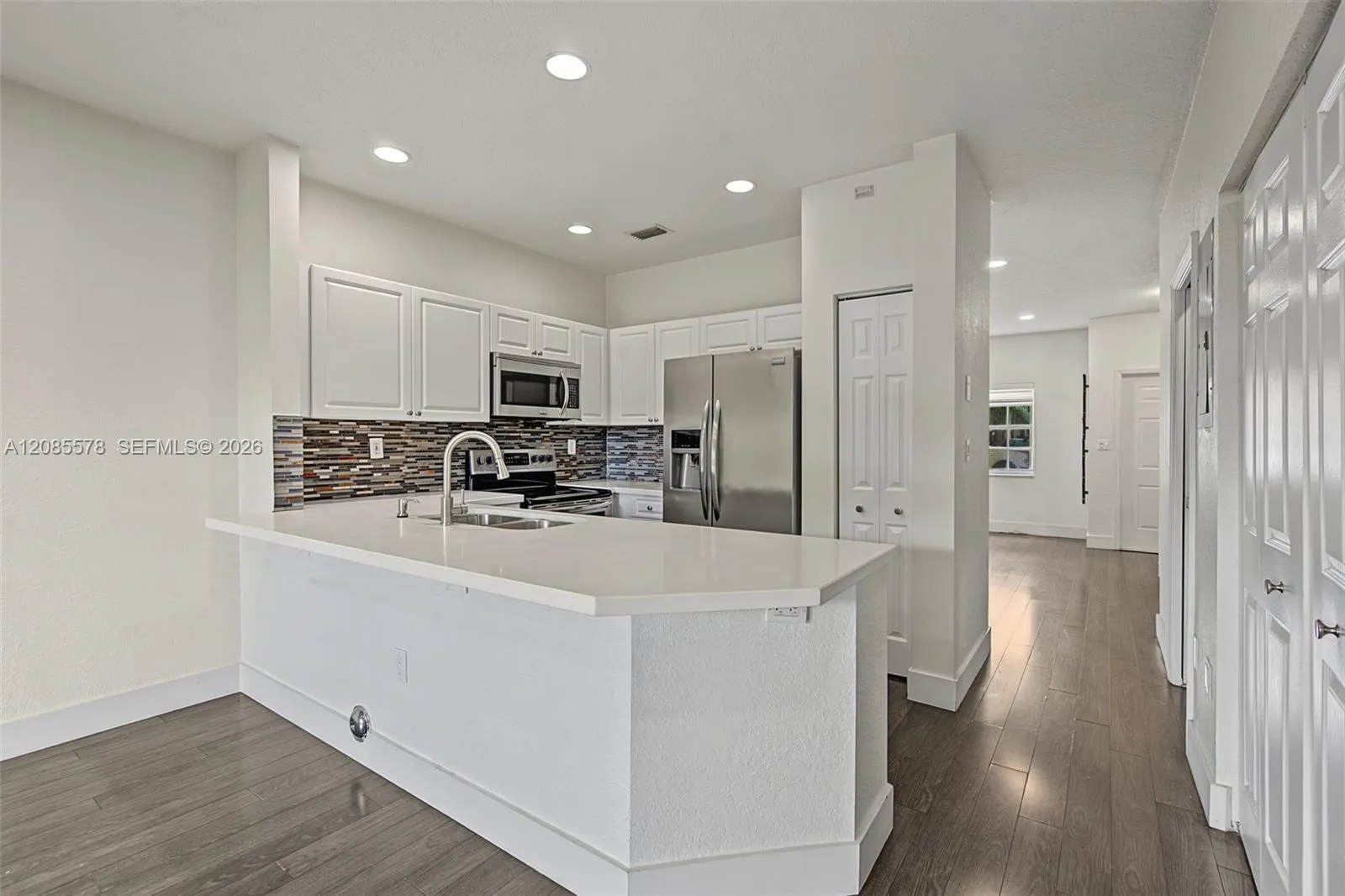 Foto de propiedad en 5779 NW 116th Avenue 104, Doral, FL 33178 Doral con MLS# 