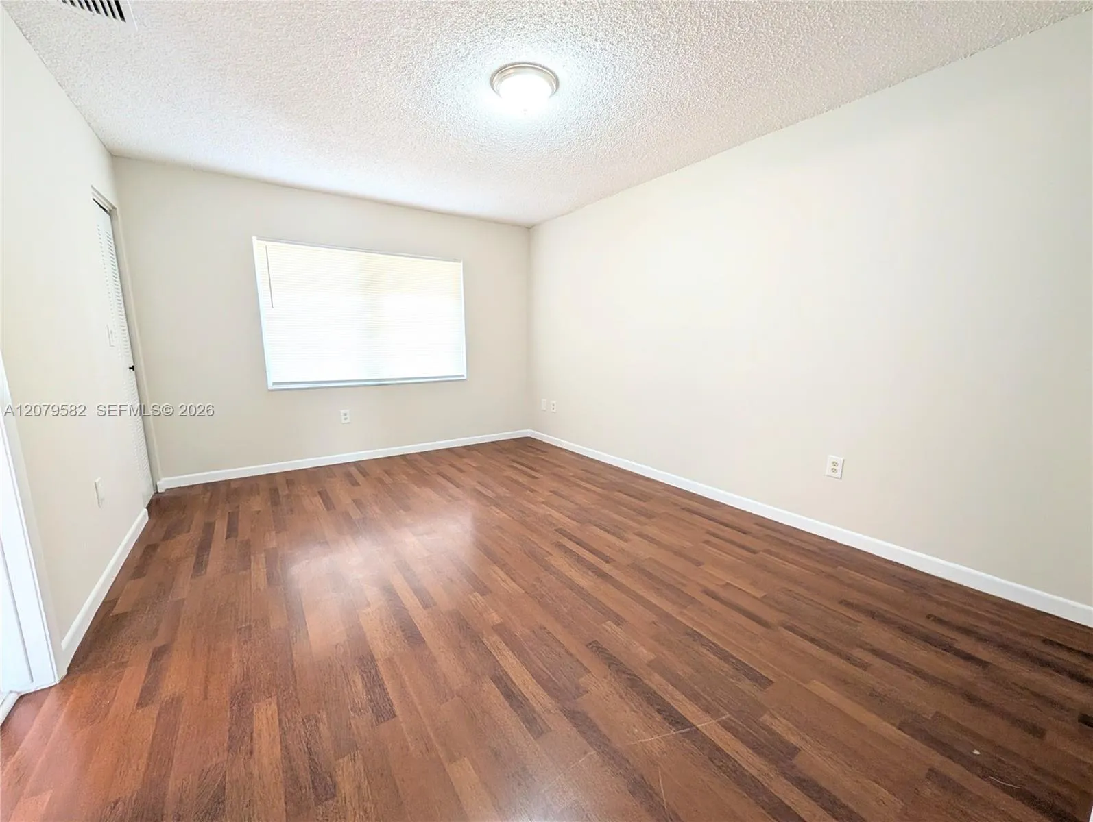 Foto de propiedad en 58 SW 14th Terrace, Homestead, FL 33030 Homestead con MLS# 