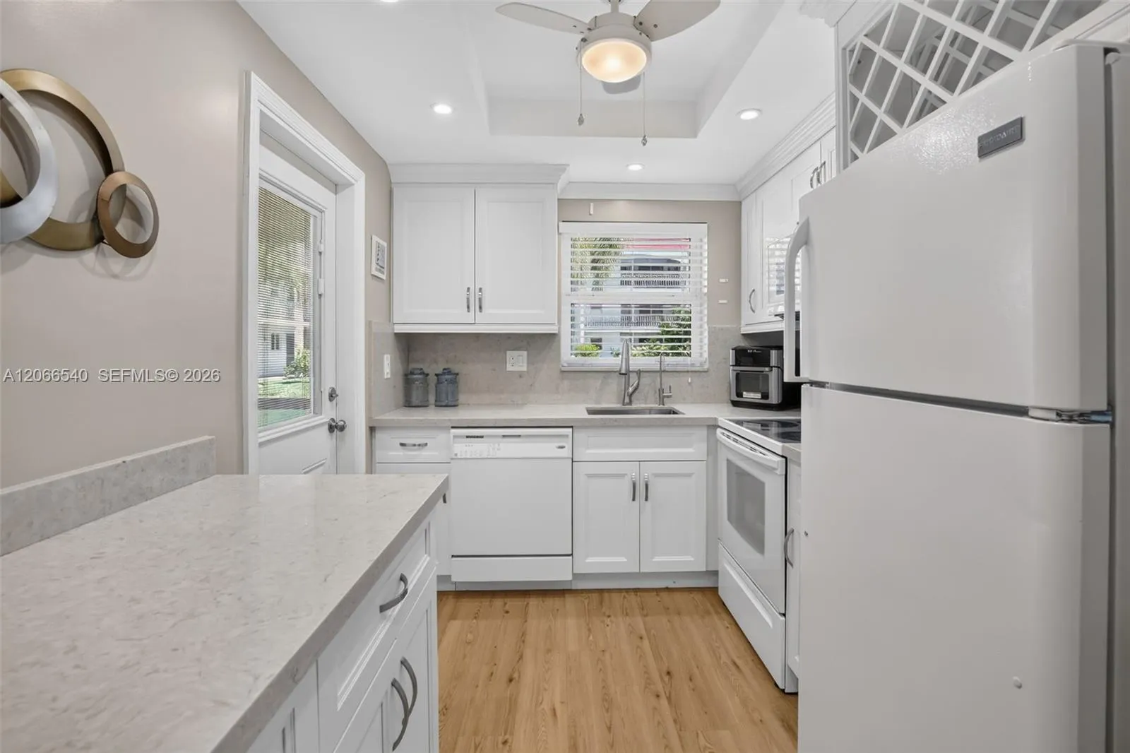 Foto de propiedad en 580 Egret Drive 108, Hallandale Beach, FL 33009 Hallandale Beach con MLS# 