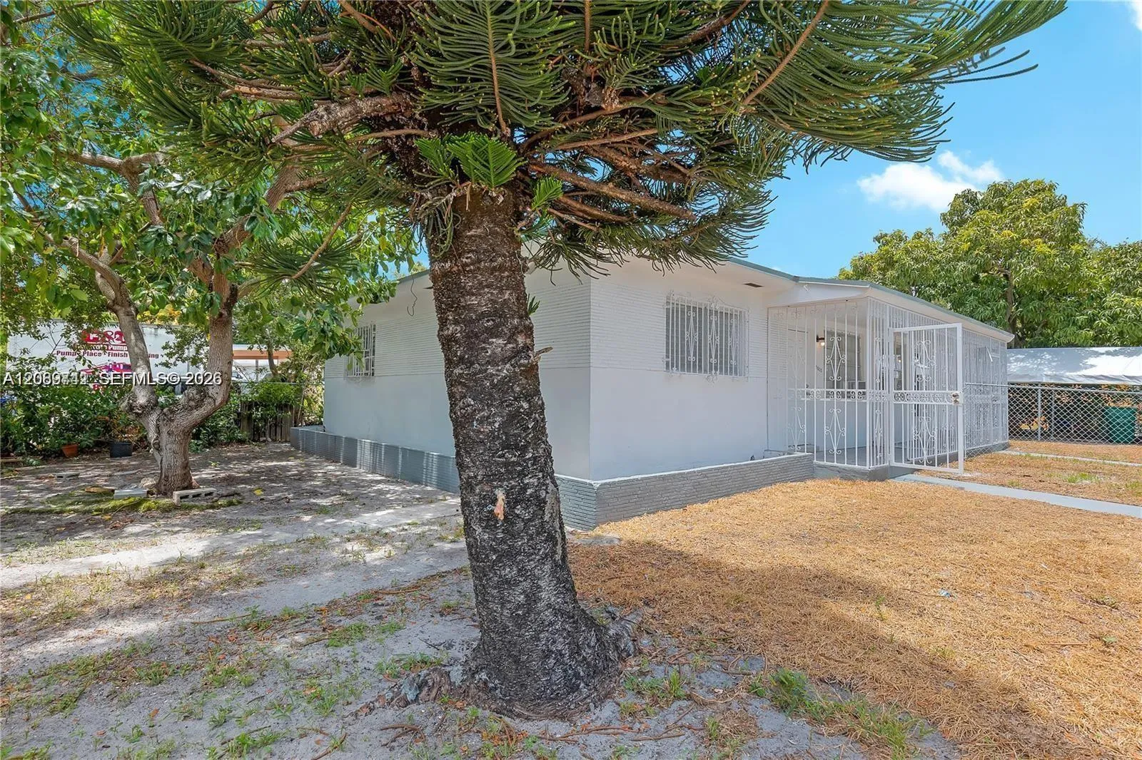 En Renta 5800 NE 3rd Avenue Left, Miami, FL 33137, Miami, FL 33137