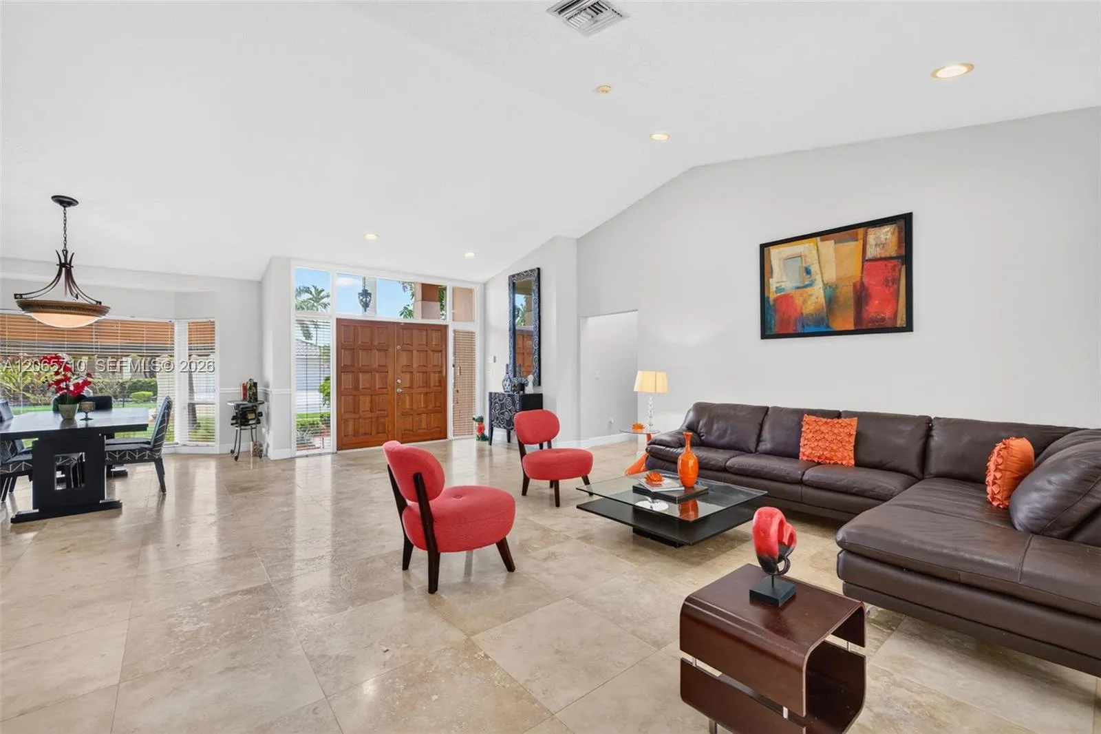 Foto de propiedad en 581 NW 110th Avenue, Plantation, FL 33324 Plantation con MLS# 