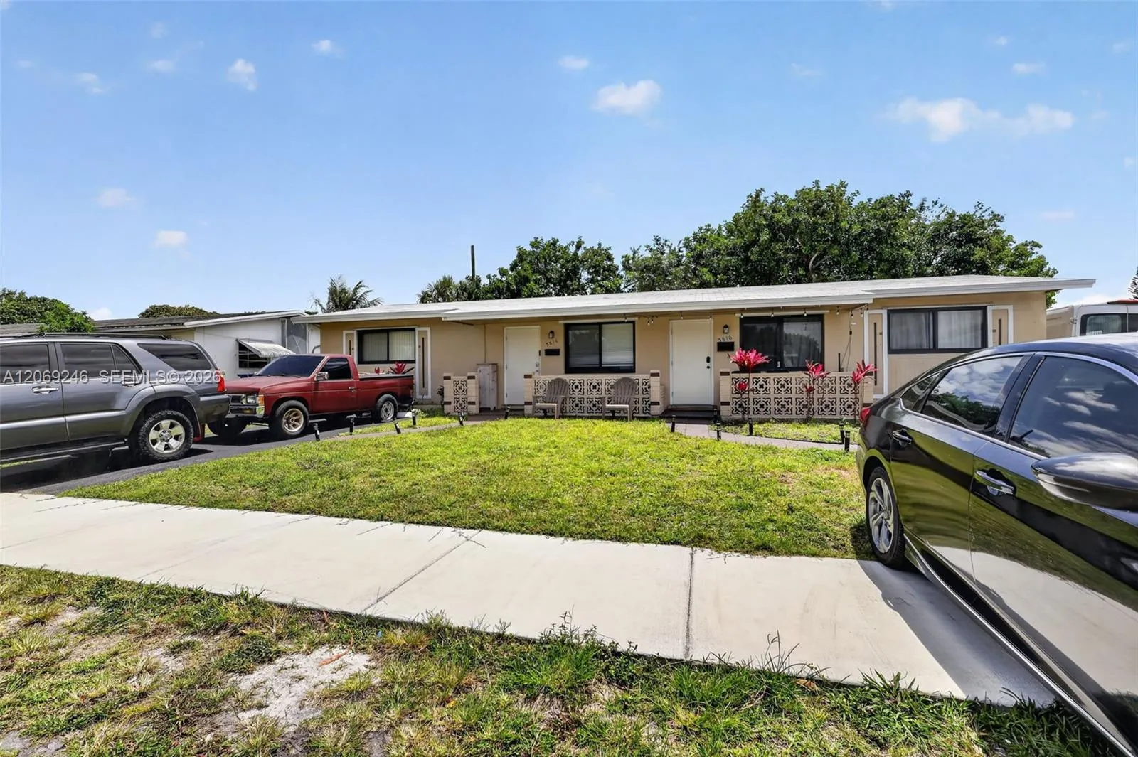 Foto de propiedad en 5816 Cleveland Street 2, Hollywood, FL 33021 Hollywood con MLS# 