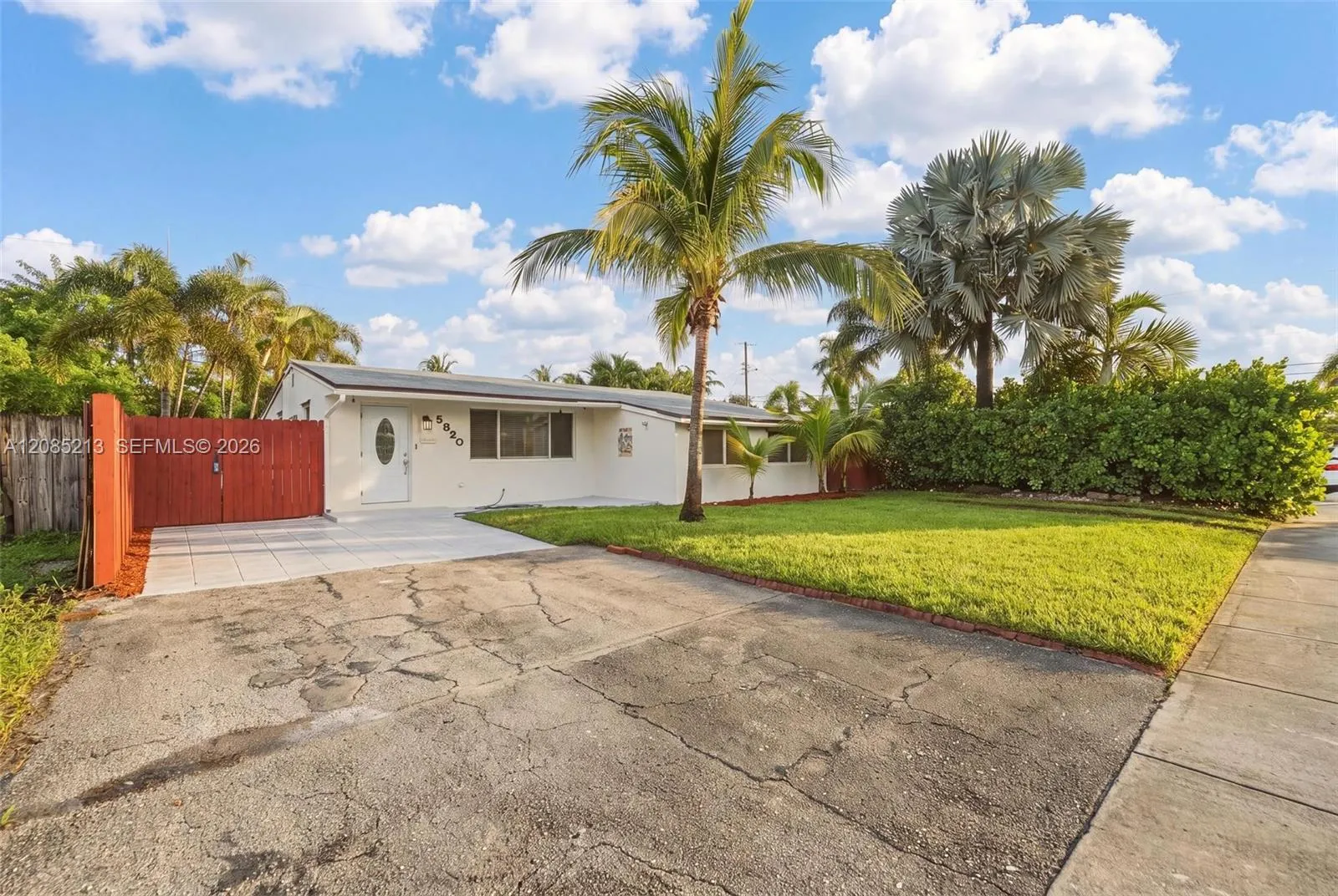 En Venta 5820 NE 2nd Avenue, Oakland Park, FL 33334, Oakland Park, FL 33334