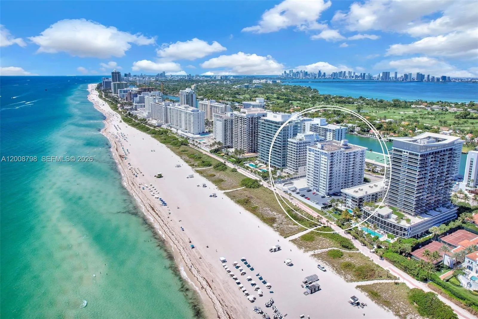 Foto de propiedad en 5825 Collins Avenue 2E, Miami Beach, FL 33140 Miami Beach con MLS# 
