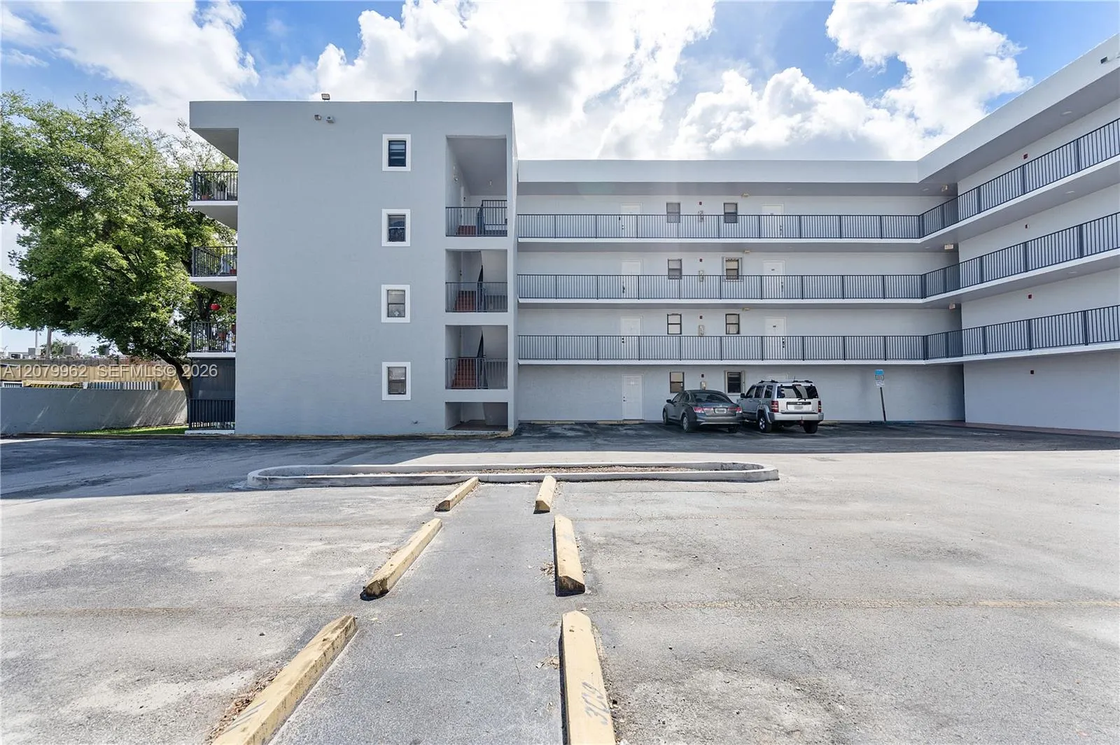 En Venta 5825 W 25 Court 212, Hialeah, FL 33016, Hialeah, FL 33016