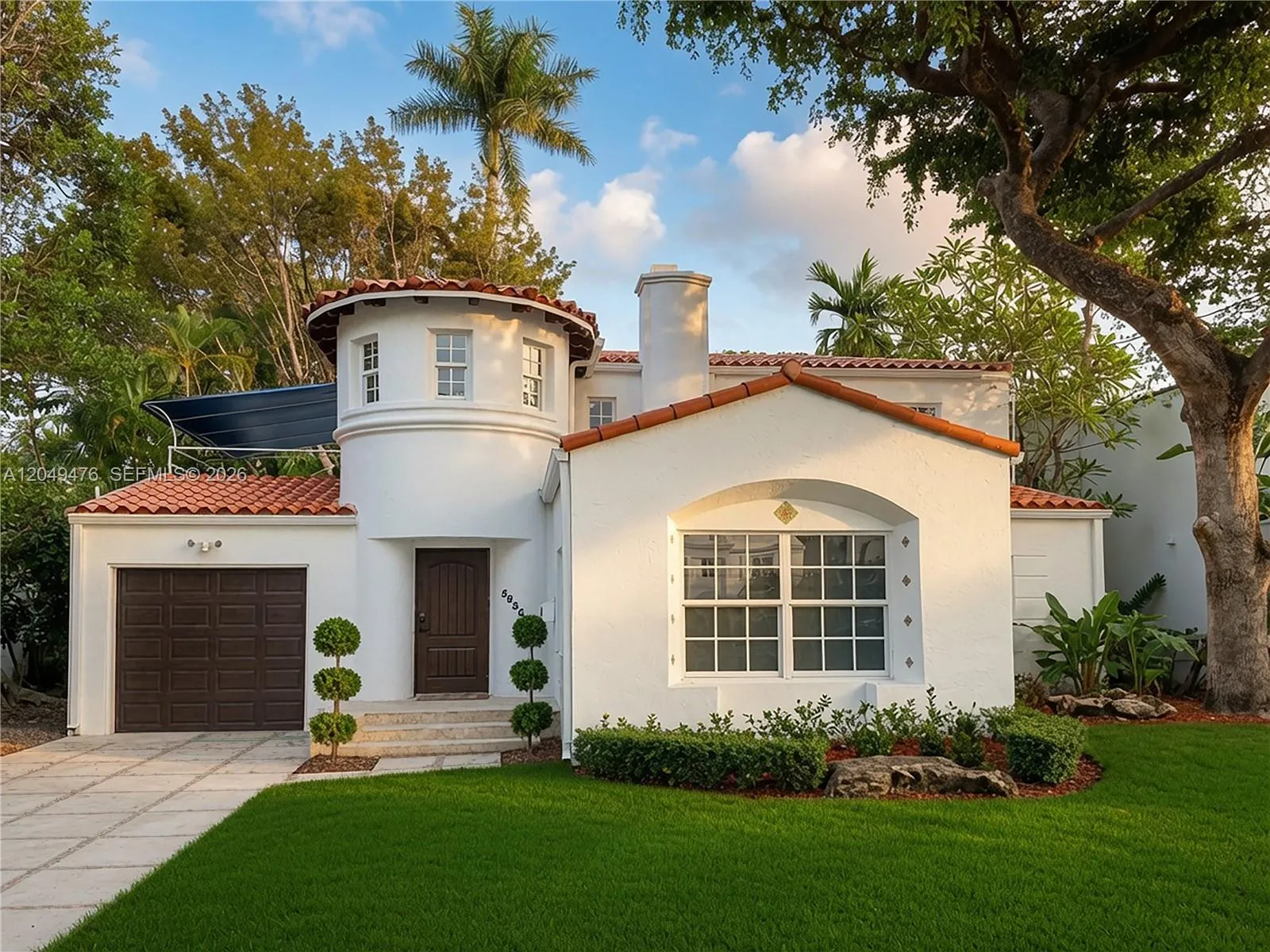 Foto de propiedad en 5835 La Gorce Drive, Miami Beach, FL 33140 Miami Beach con MLS# 