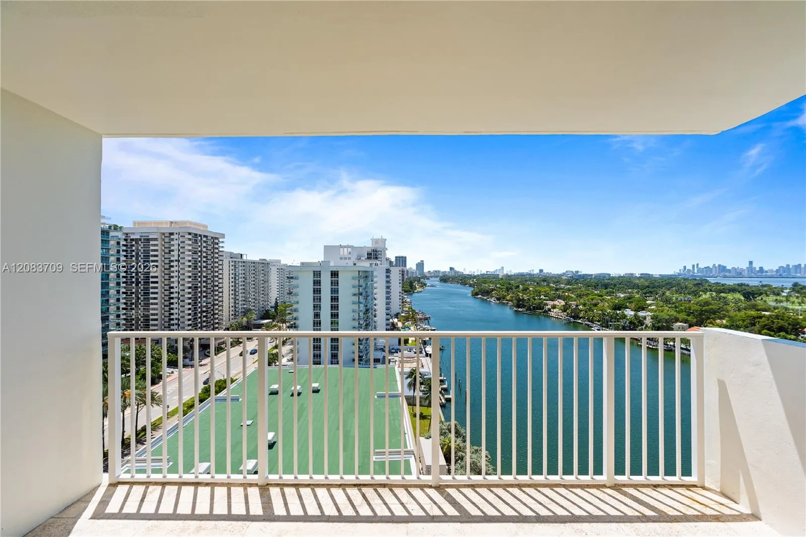 En Venta 5838 Collins Avenue 15F, Miami Beach, FL 33140, Miami Beach, FL 33140