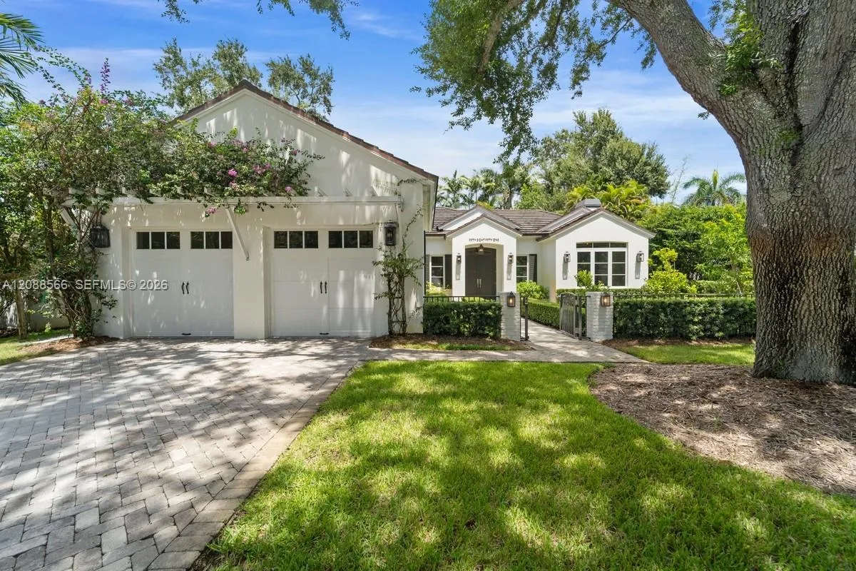 En Venta 5851 SW 77th Terrace, South Miami, FL 33143, South Miami, FL 33143