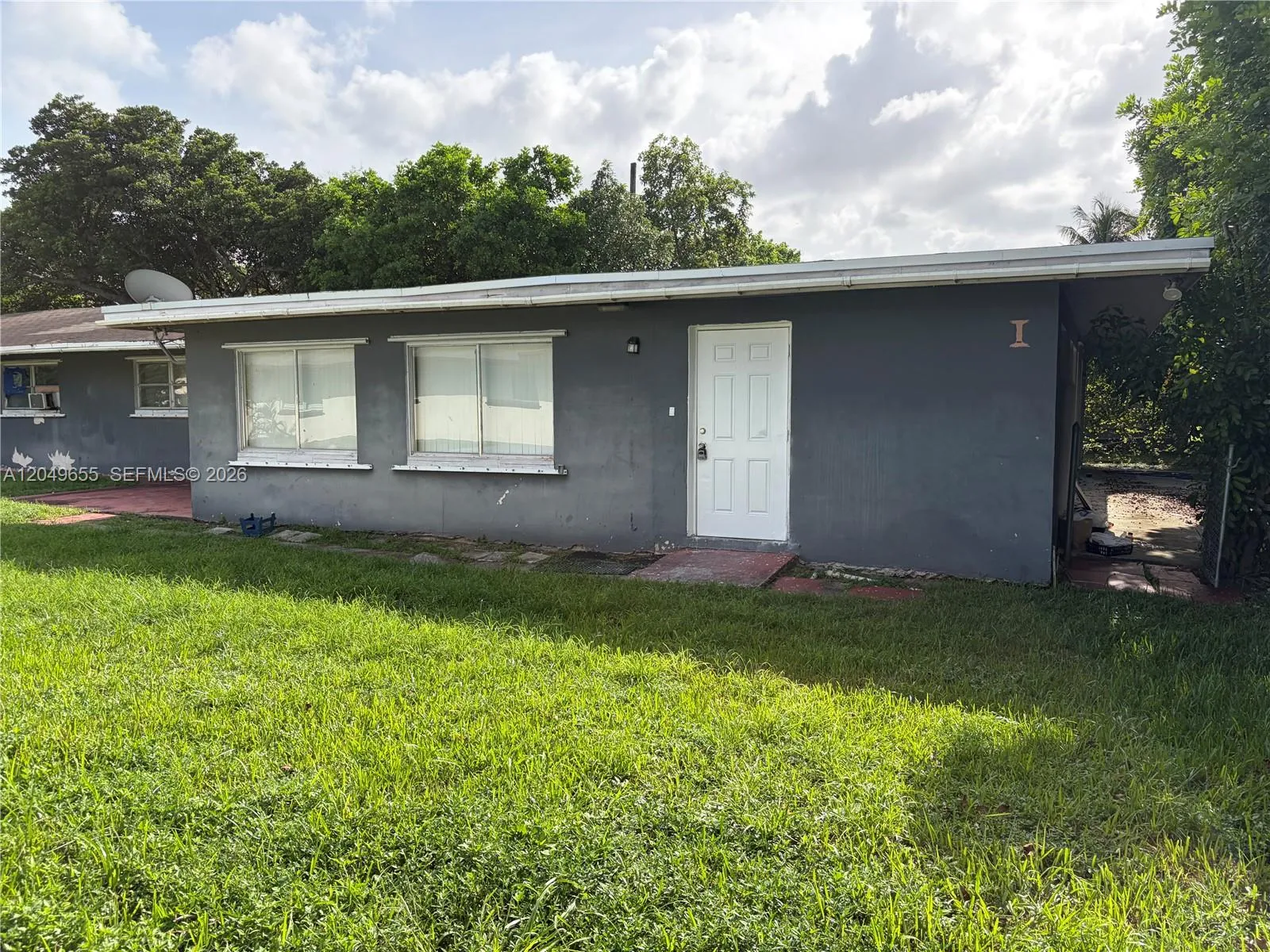 Foto de propiedad en 5853 Mckinley Street 3, Hollywood, FL 33021 Hollywood con MLS# 