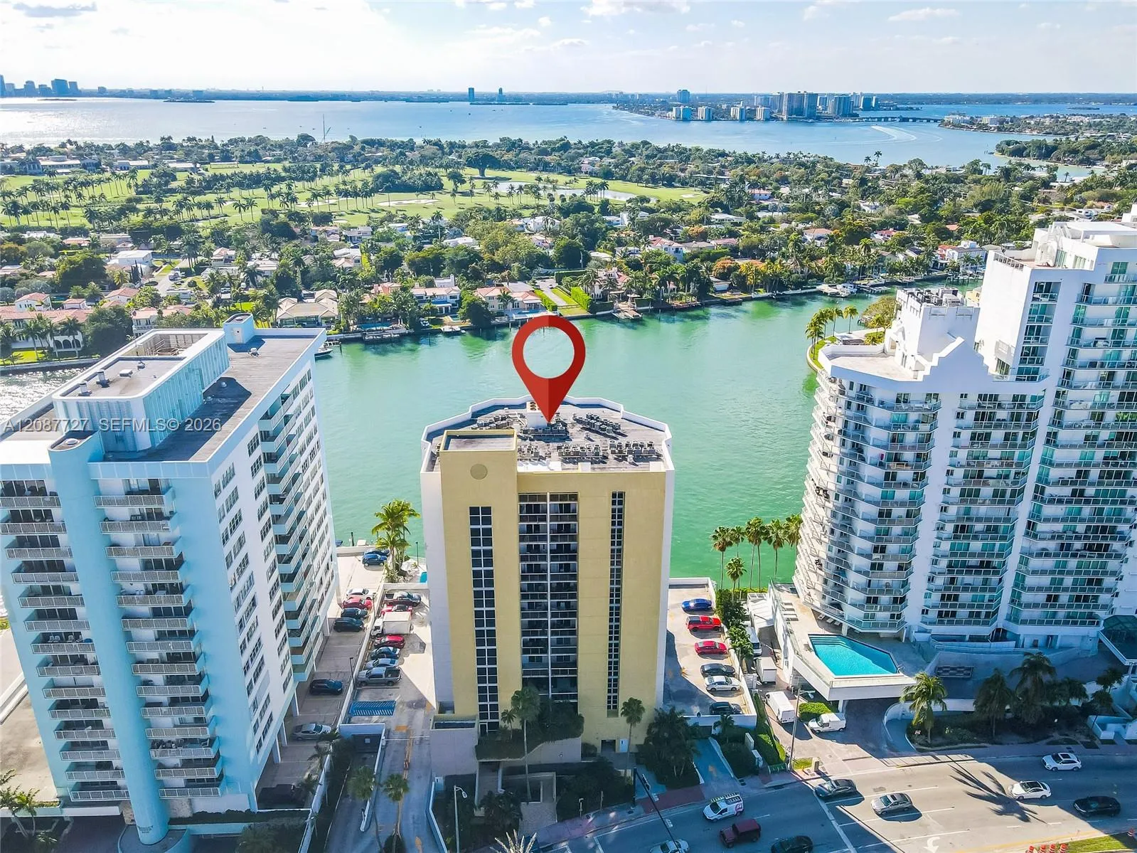 En Renta 5880 Collins Avenue PH3, Miami Beach, FL 33140, Miami Beach, FL 33140