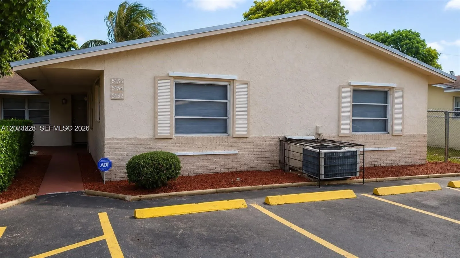 En Renta 5880 NW 19th Court 2, Lauderhill, FL 33313, Lauderhill, FL 33313