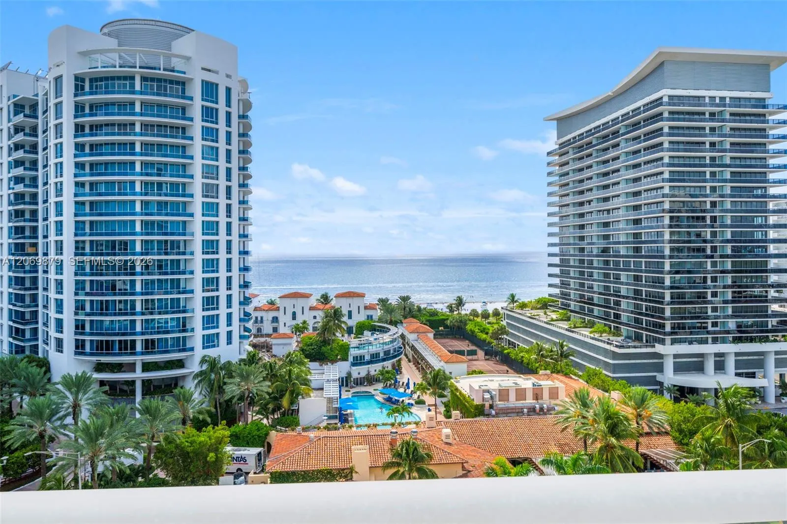 Foto de propiedad en 5900 Collins Avenue 1204, Miami Beach, FL 33140 Miami Beach con MLS# 
