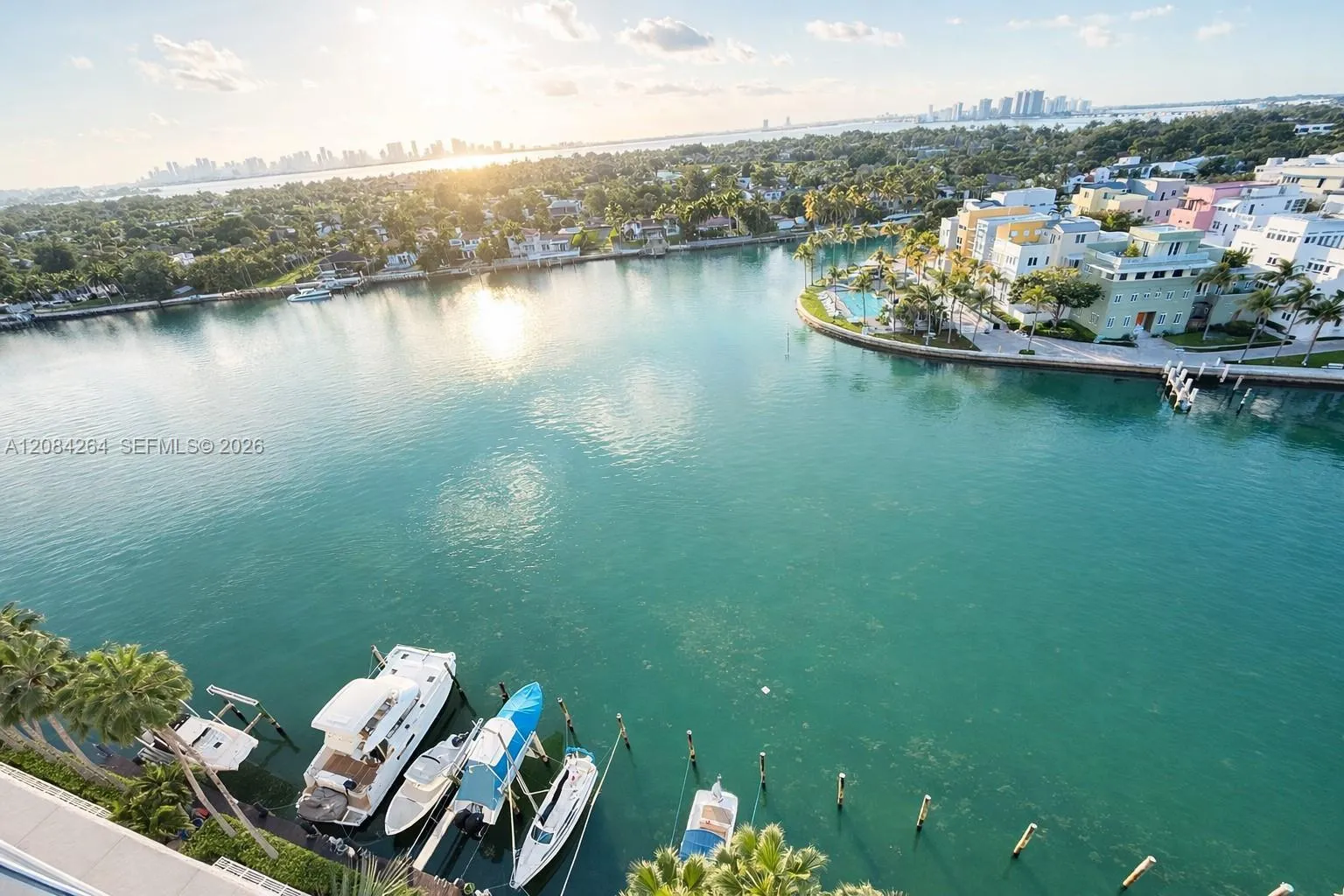 En Venta 5900 Collins Avenue 1405, Miami Beach, FL 33140, Miami Beach, FL 33140