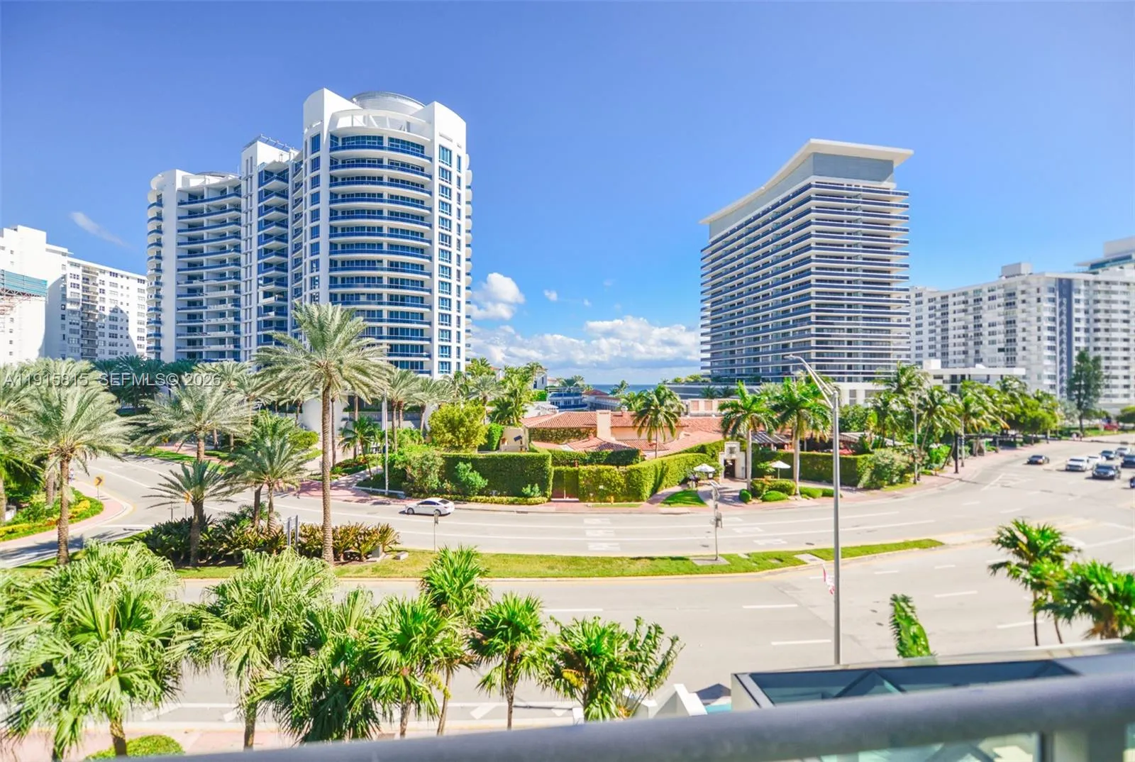 Foto de propiedad en 5900 Collins Avenue 506, Miami Beach, FL 33140 Miami Beach con MLS# 