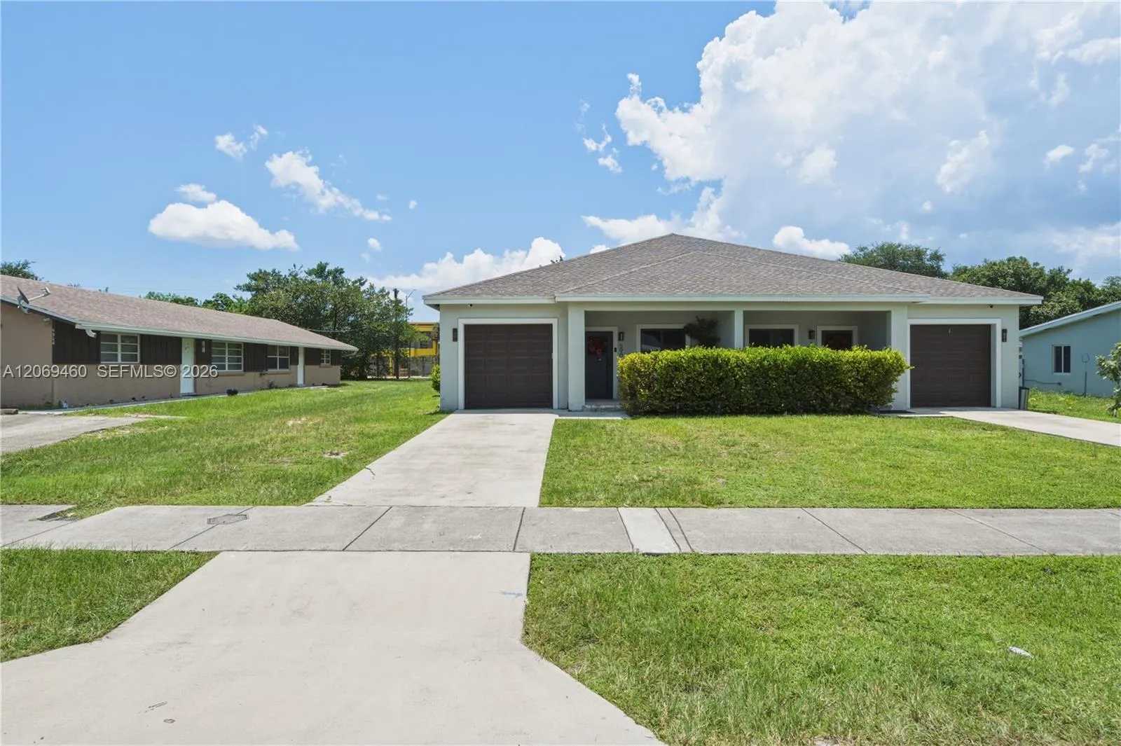 En Venta 5906-08 SW 27th Street, West Park, FL 33023, West Park, FL 33023