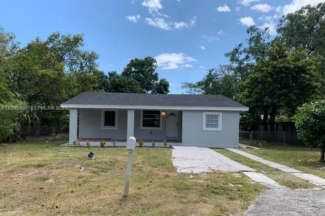 En Renta 5920 SW 59th Street, Miami, FL 33143, Miami, FL 33143