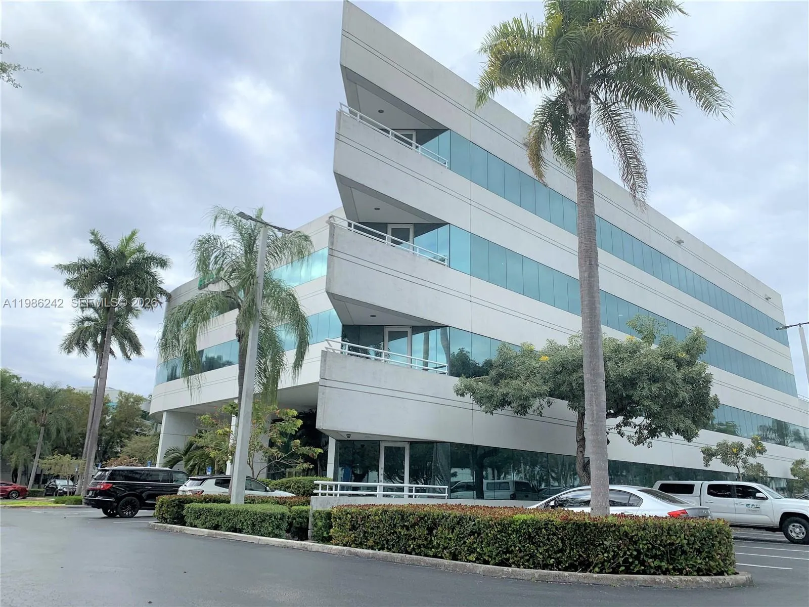En Renta 5959 Waterford District Drive 200, Miami, FL 33126, Miami, FL 33126