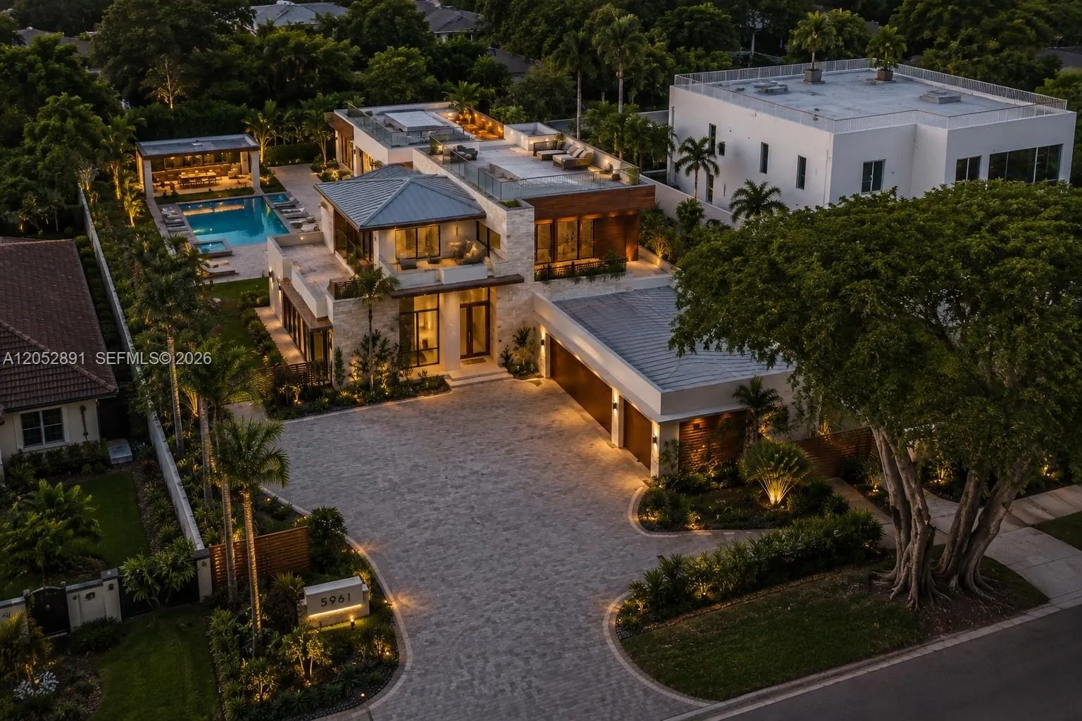 Foto de propiedad en 5961 SW 37th Avenue, Dania Beach, FL 33312 Dania Beach con MLS# 