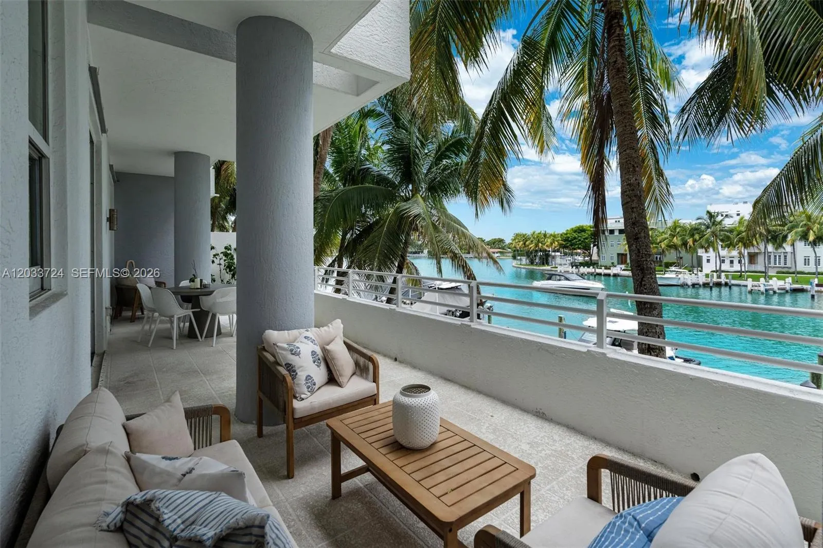 Foto de propiedad en 5970 Indian Creek Dr 207 207, Miami Beach, FL 33140 Miami Beach con MLS# 