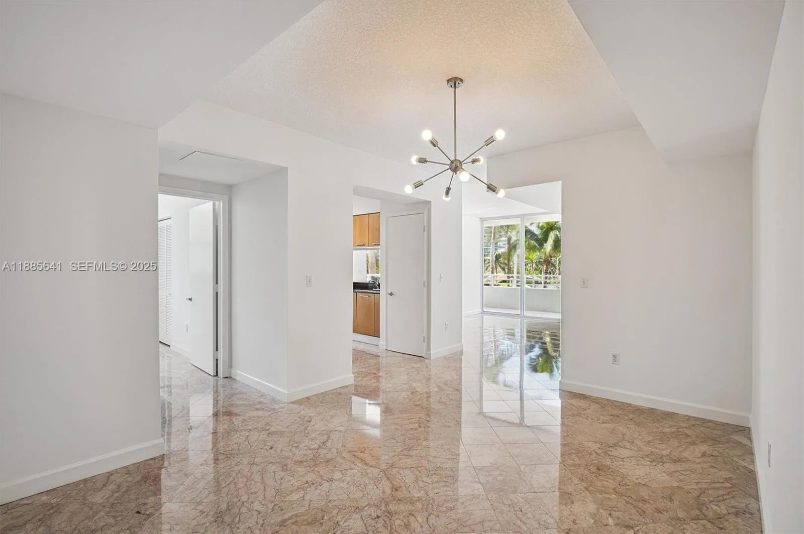 Foto de propiedad en 5970 Indian Creek Drive 302, Miami Beach, FL 33140 Miami Beach con MLS# 