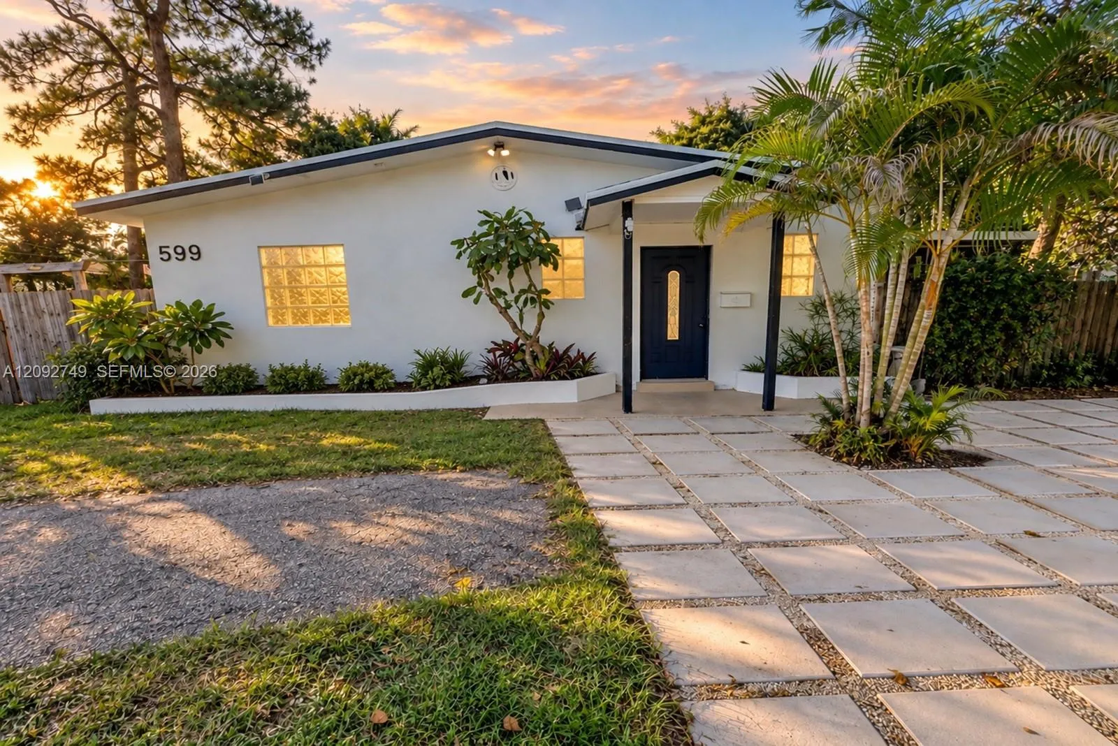 En Venta 599 NE 35th Street, Oakland Park, FL 33334, Oakland Park, FL 33334