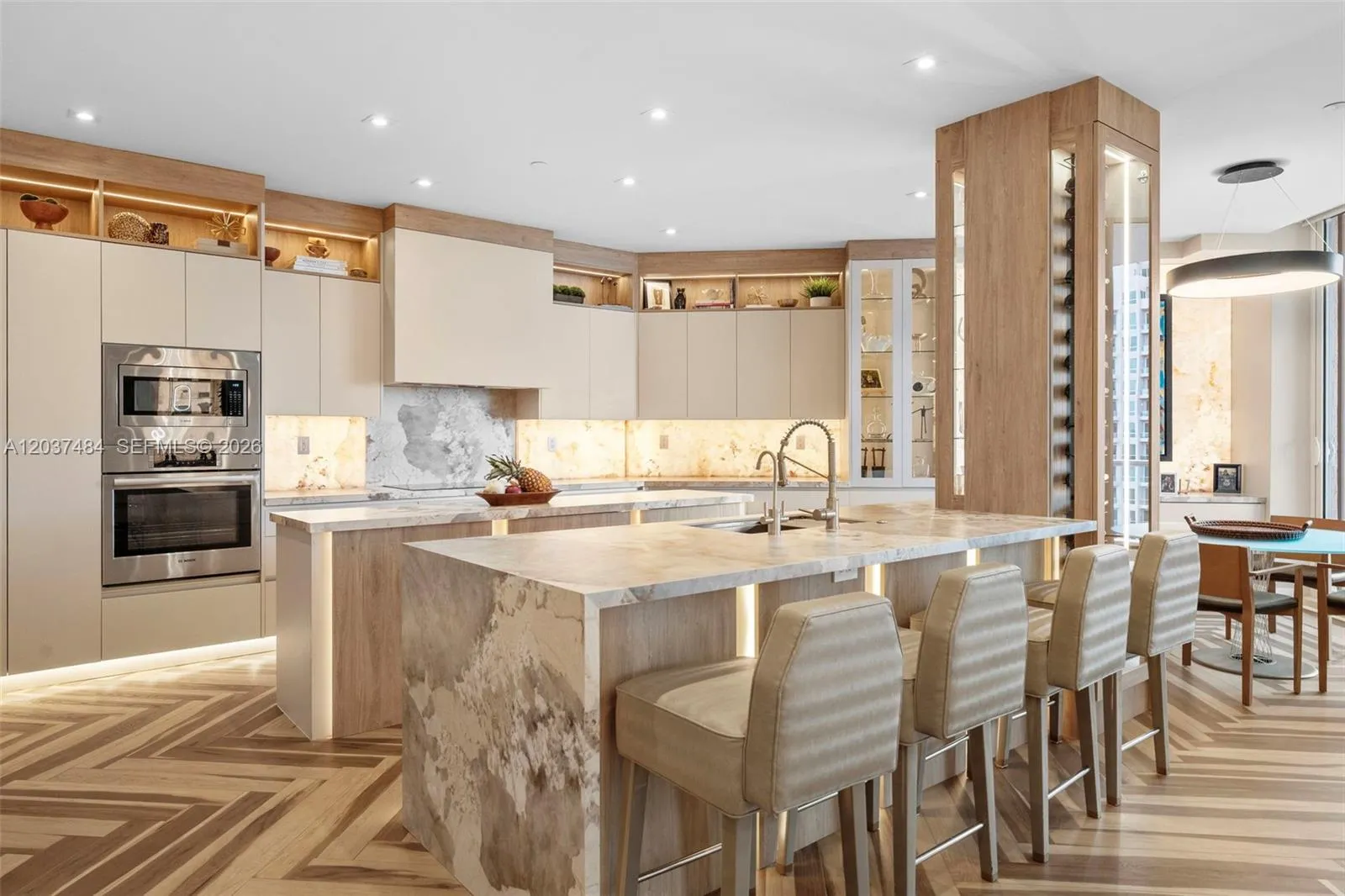 En Renta 60 Edgewater Drive 11F, Coral Gables, FL 33133, Coral Gables, FL 33133