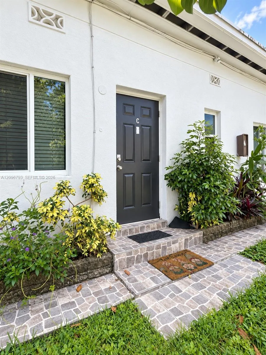 En Renta 60 NE 78th Street C, Miami, FL 33138, Miami, FL 33138