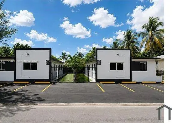 Foto de propiedad en 60 NW 71st Street 6, Miami, FL 33150 Miami con MLS# 