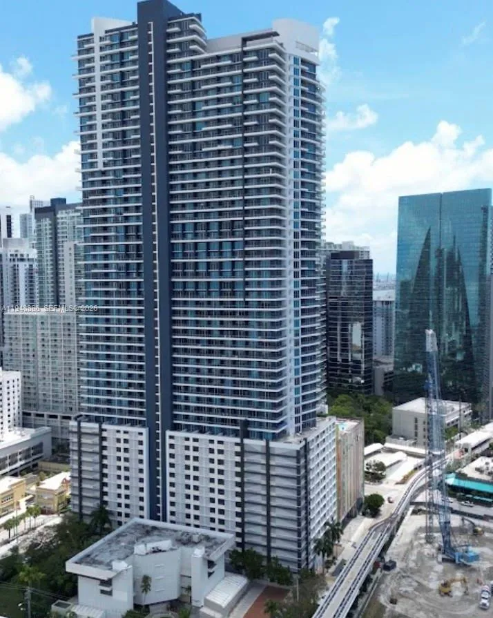 Foto de propiedad en 60 SW 13th Street 3013, Miami, FL 33130 Miami con MLS#