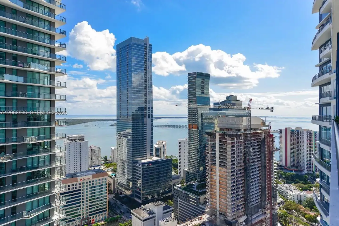 Foto de propiedad en 60 SW 13th Street 3814, Miami, FL 33130 Miami con MLS#