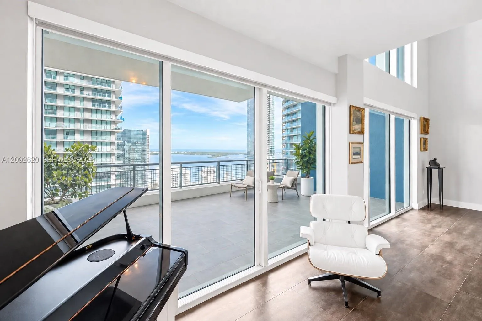 En Venta 60 SW 13th Street 4002, Miami, FL 33130, Miami, FL 33130