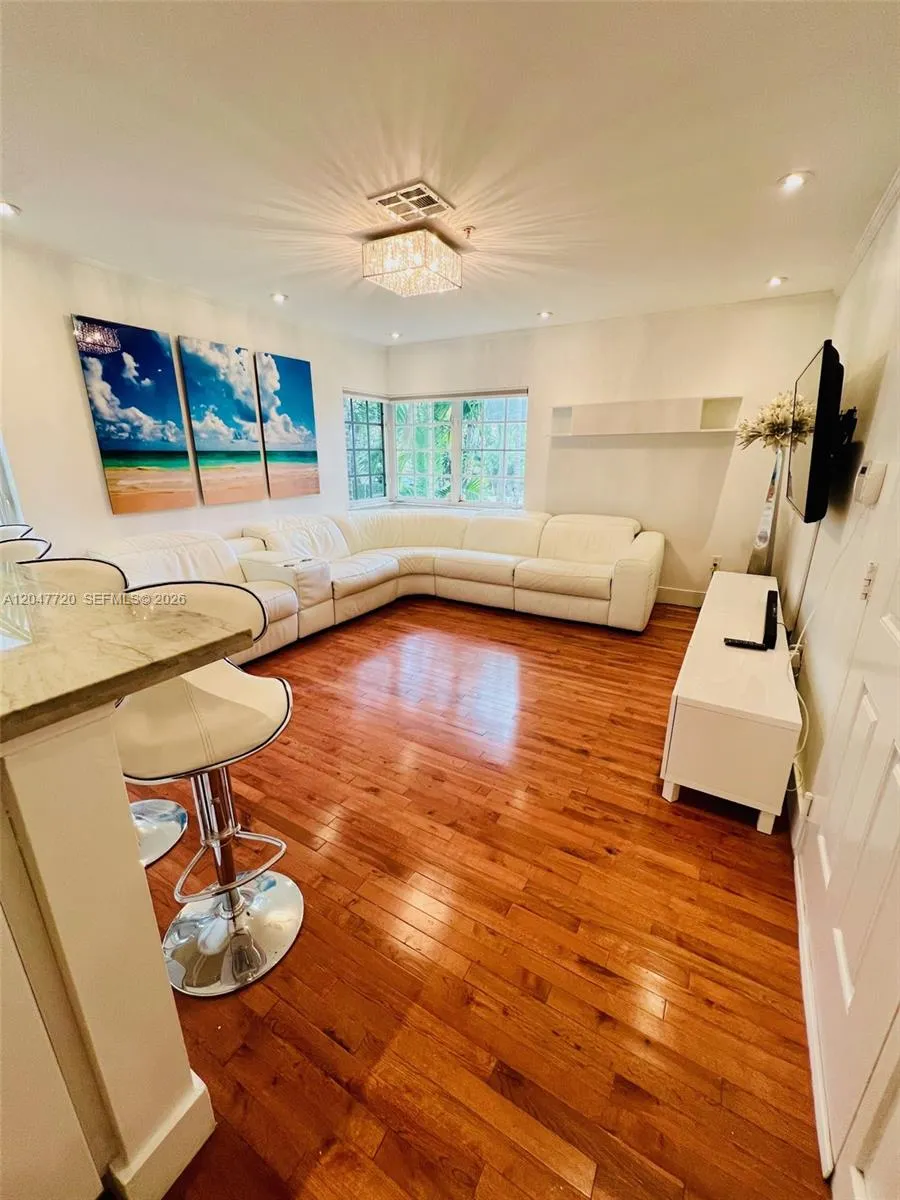 Alquilada 600 Euclid Avenue 5B, Miami Beach, FL 33139, Miami Beach, FL 33139