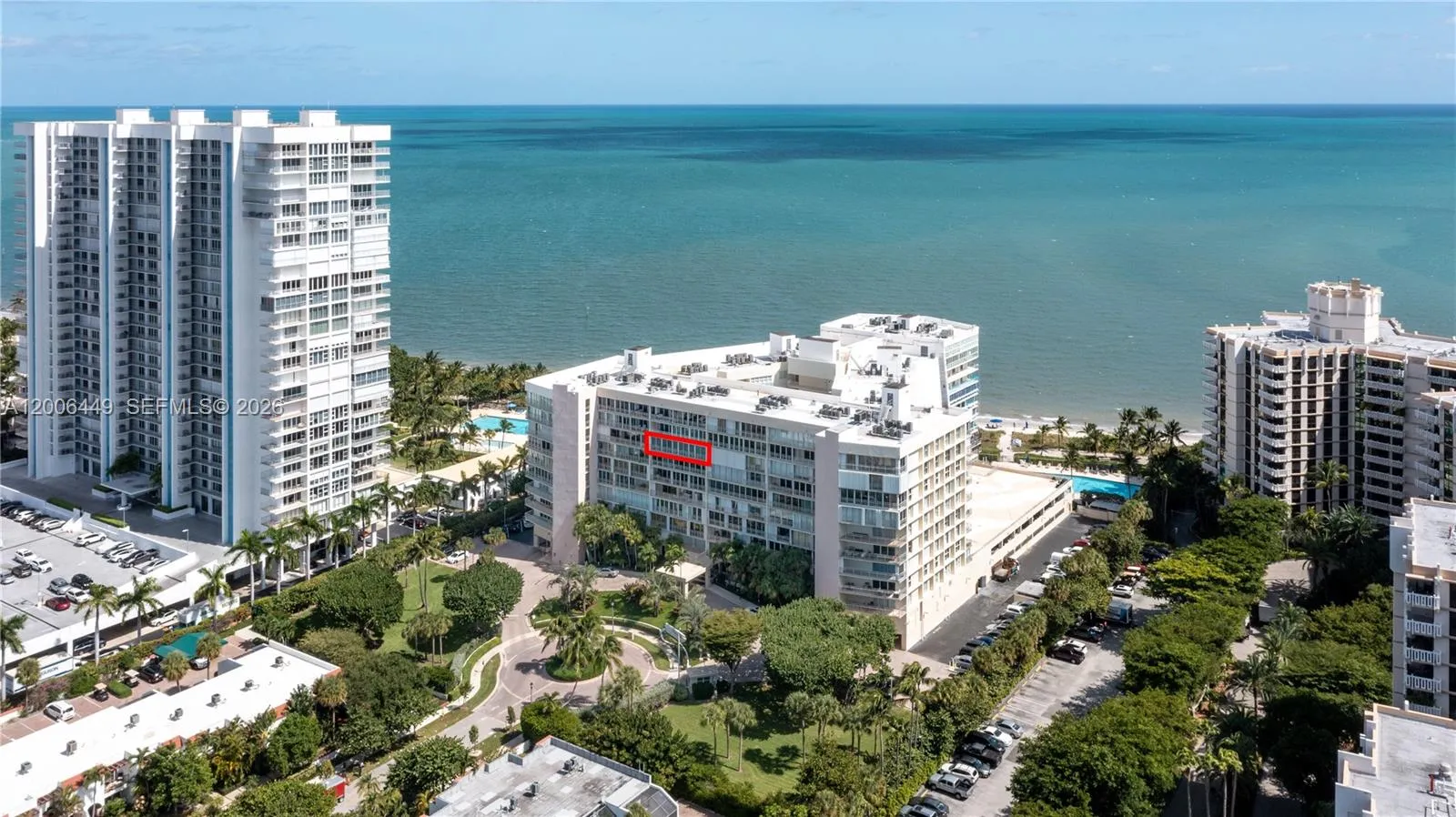 Foto de propiedad en 600 Grapetree Drive 8FS, Key Biscayne, FL 33149 Key Biscayne con MLS#