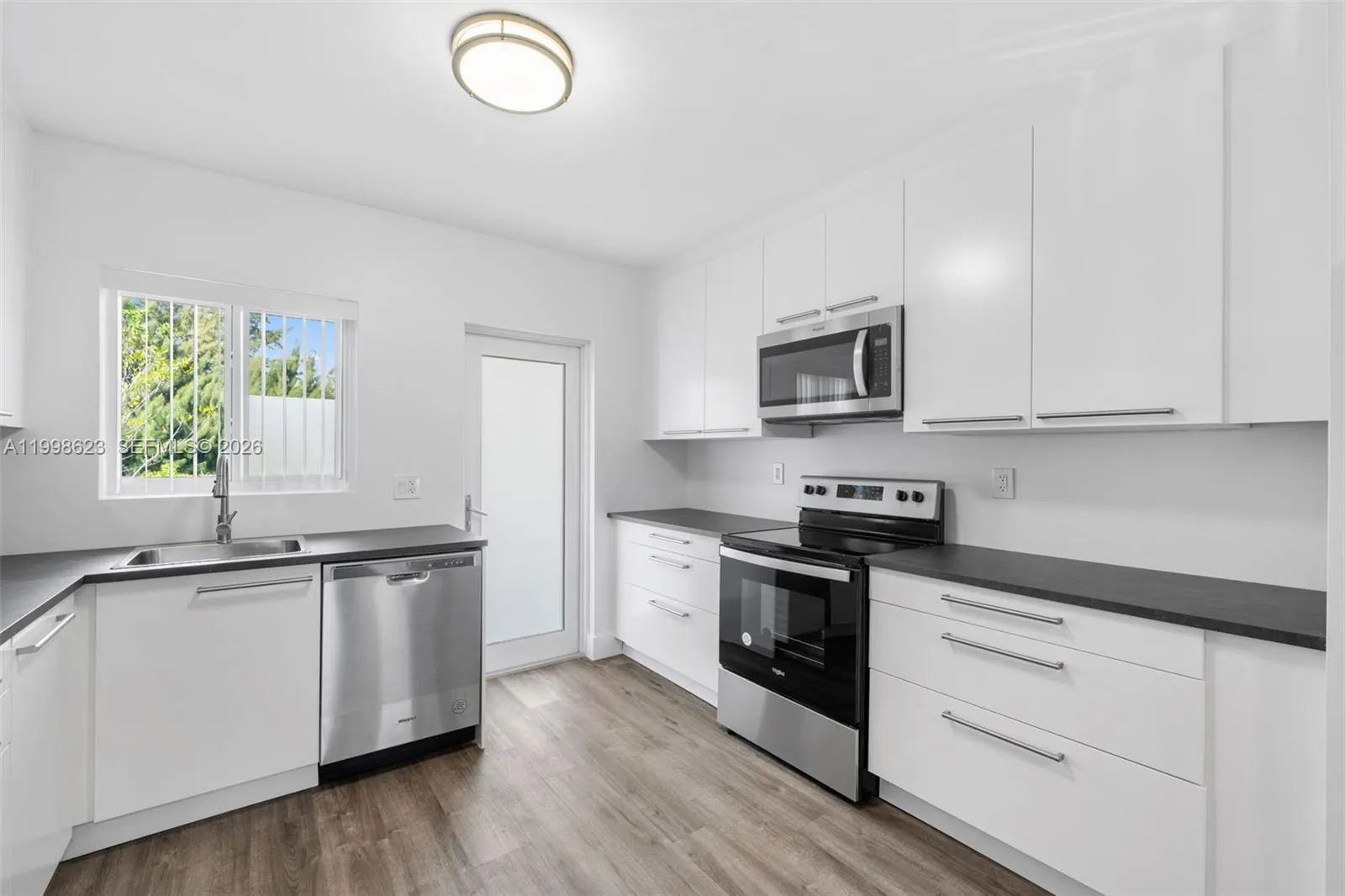 Foto de propiedad en 600 Layne Boulevard 126, Hallandale Beach, FL 33009 Hallandale Beach con MLS# 