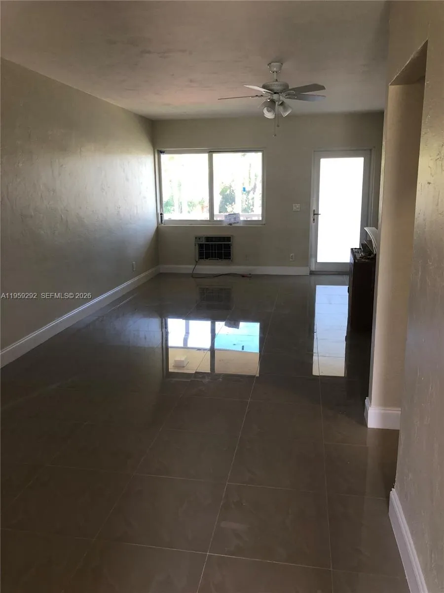Foto de propiedad en 600 Layne Boulevard 208, Hallandale Beach, FL 33009 Hallandale Beach con MLS# 