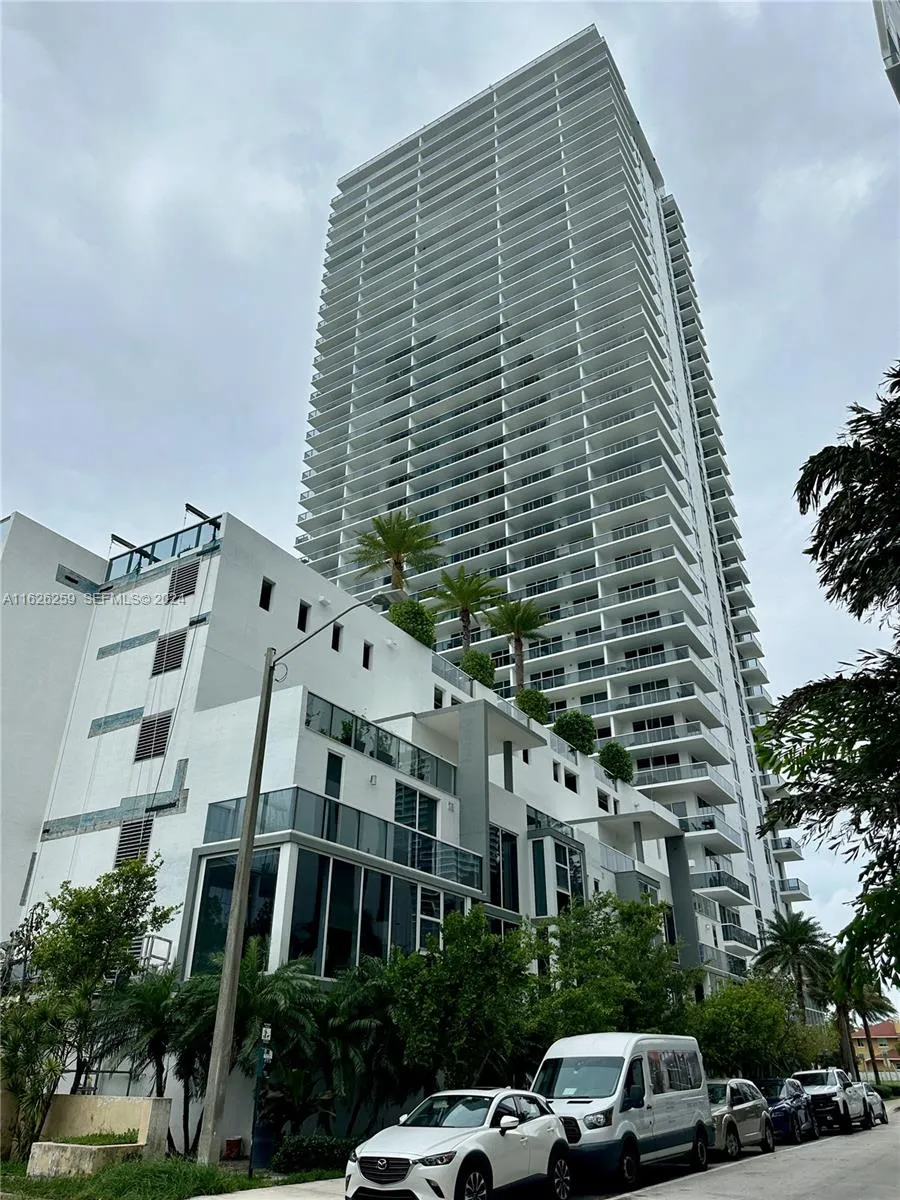 Foto de propiedad en 600 NE 27th Street 2302, Miami, FL 33137 Miami con MLS# 