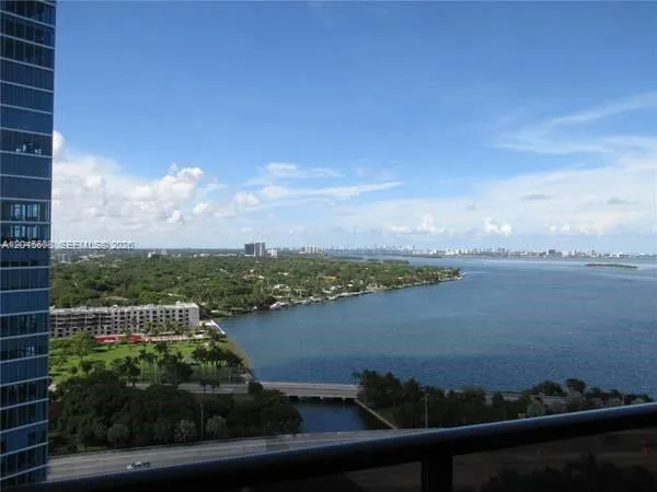 Foto de propiedad en 600 NE 36 Street PH22, Miami, FL 33137 Miami con MLS# 