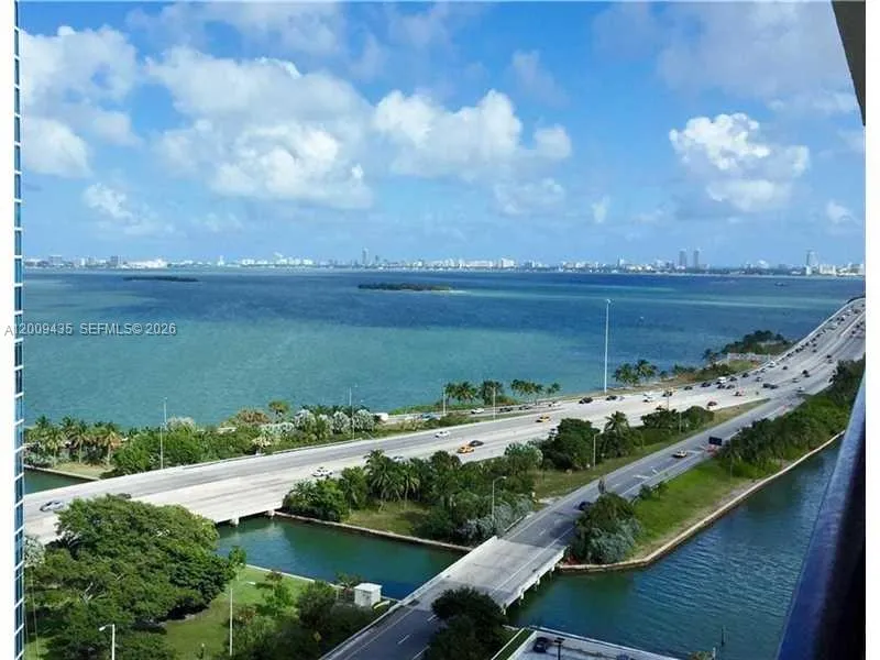 Foto de propiedad en 600 NE 36th Street 1109, Miami, FL 33137 Miami con MLS# 
