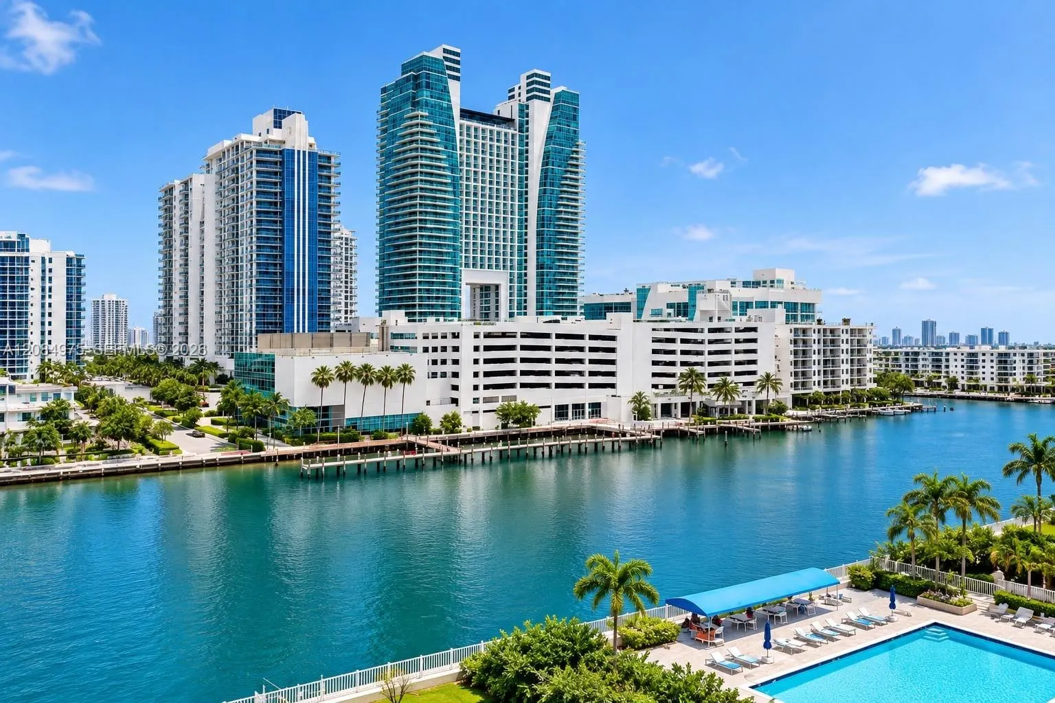 Foto de propiedad en 600 Parkview Drive 1018, Hallandale Beach, FL 33009 Hallandale Beach con MLS#