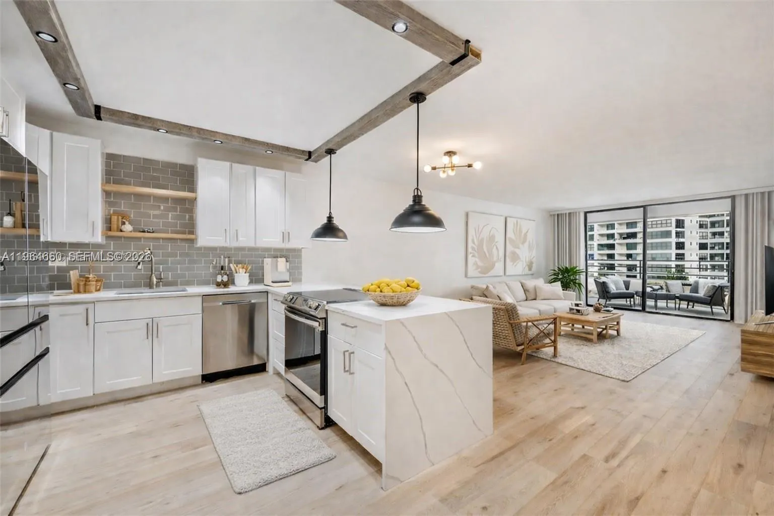 Foto de propiedad en 600 Three Islands Boulevard 1214, Hallandale Beach, FL 33009 Hallandale Beach con MLS# 