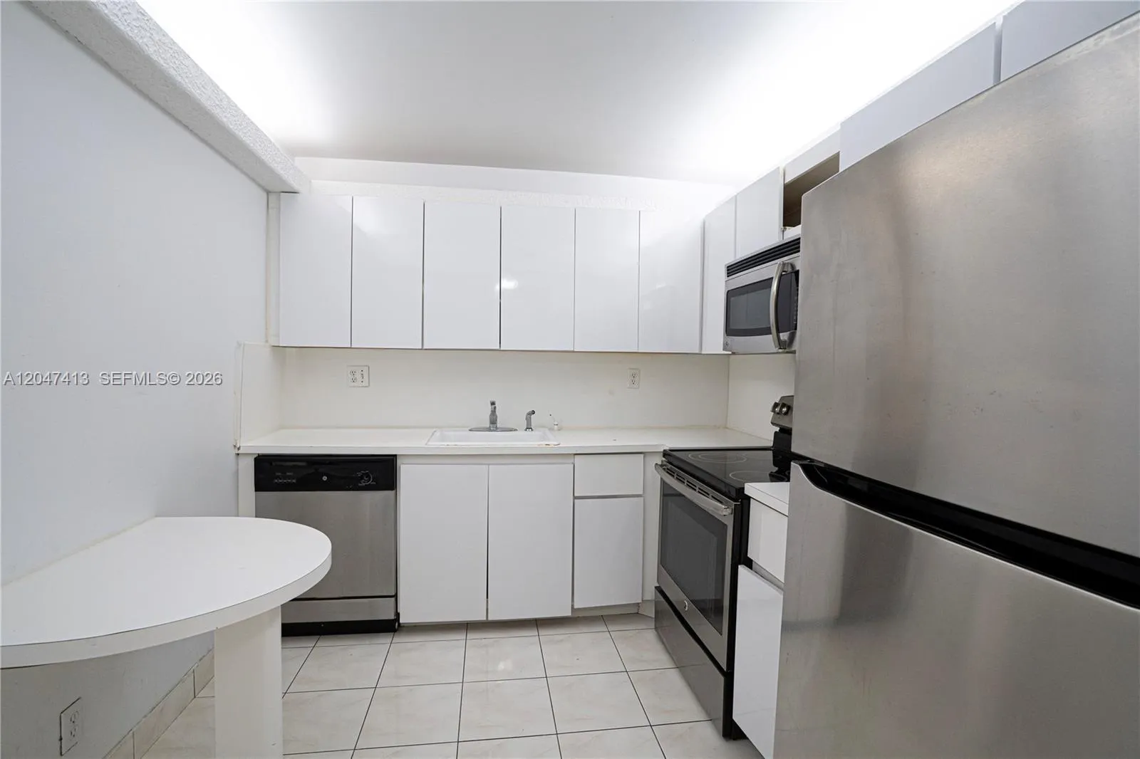 Foto de propiedad en 600 Three Islands Boulevard 316, Hallandale Beach, FL 33009 Hallandale Beach con MLS# 
