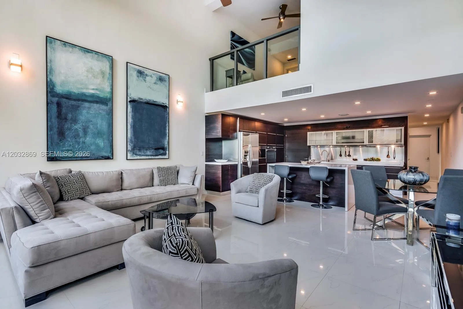 Foto de propiedad en 6000 Collins Avenue 346, Miami Beach, FL 33140 Miami Beach con MLS# 